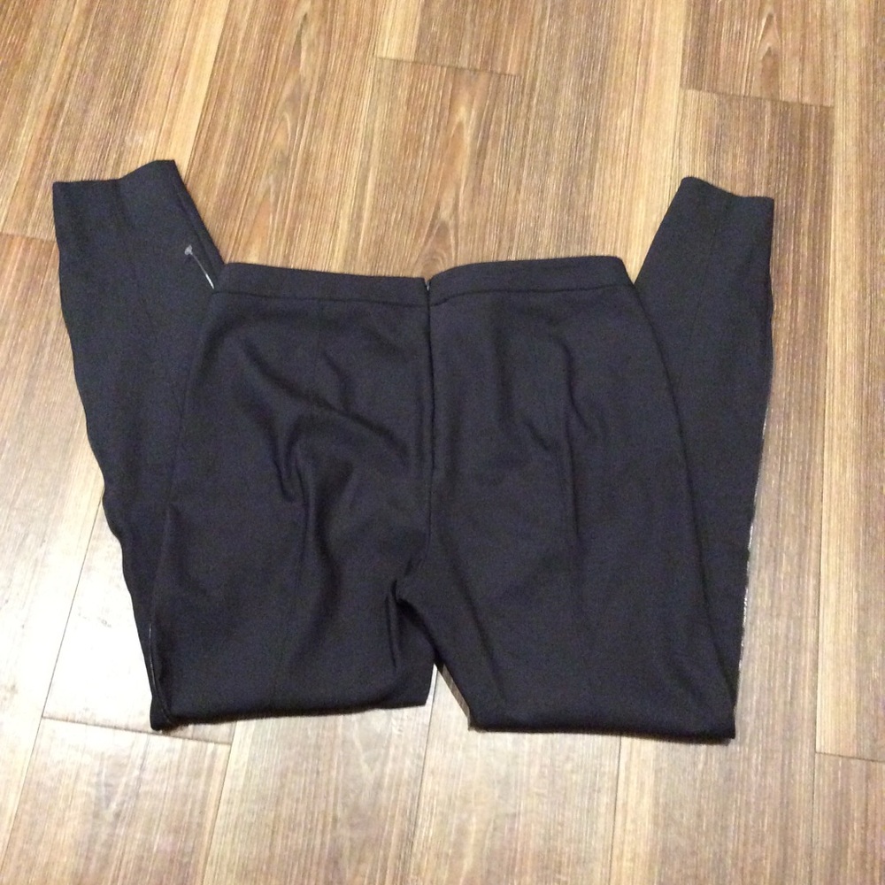 St. John Women’s Black Classic Pants
